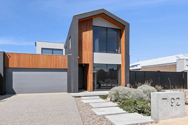 House Point Lonsdale