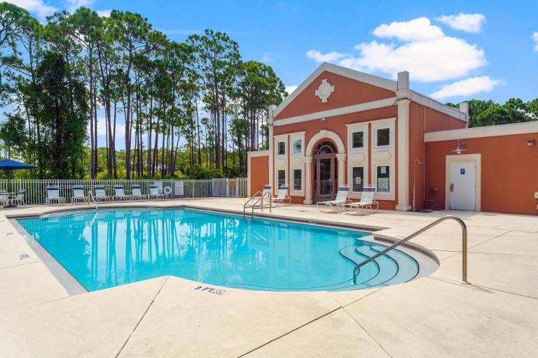 Family-oriented house with pool & barbecue | Sea view | Dogs allowed in Miramar, FL