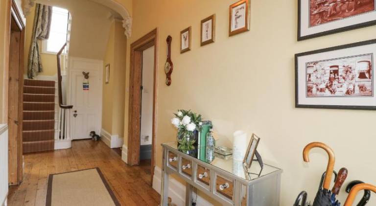 Ample house | Dogs allowed — photo 5