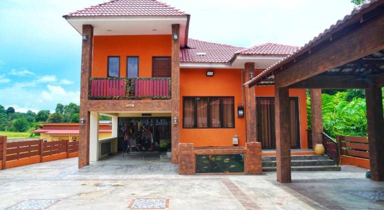 200 m&sup2; Villa