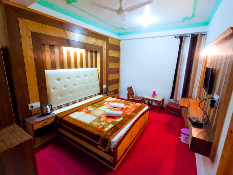 Rock Eagle Cottage in Kullu