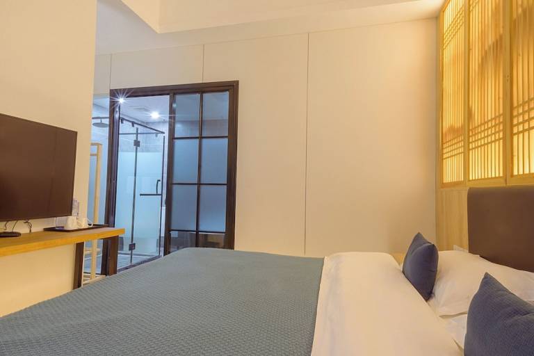 Accommodation  Emeishan