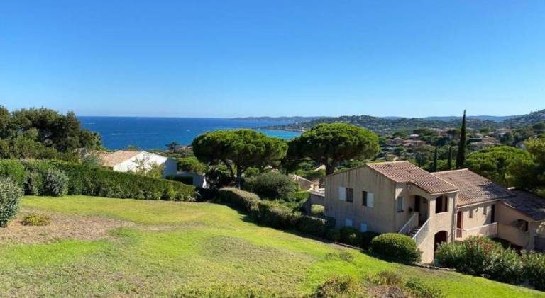 Nice rental apartment with patio, pool & garden | Pets allowed in Sainte-Maxime