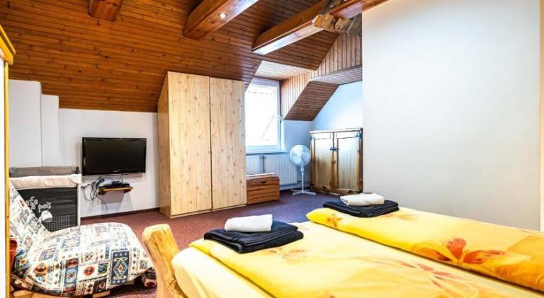 Holiday apartment with 2 rooms for 4 persons — photo 2