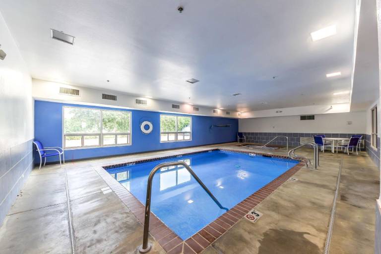 Motel 6 New Braunfels, TX — photo 5
