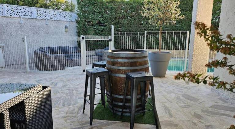 Fully equipped villa with garden, private pool & patio | Dogs allowed — photo 4