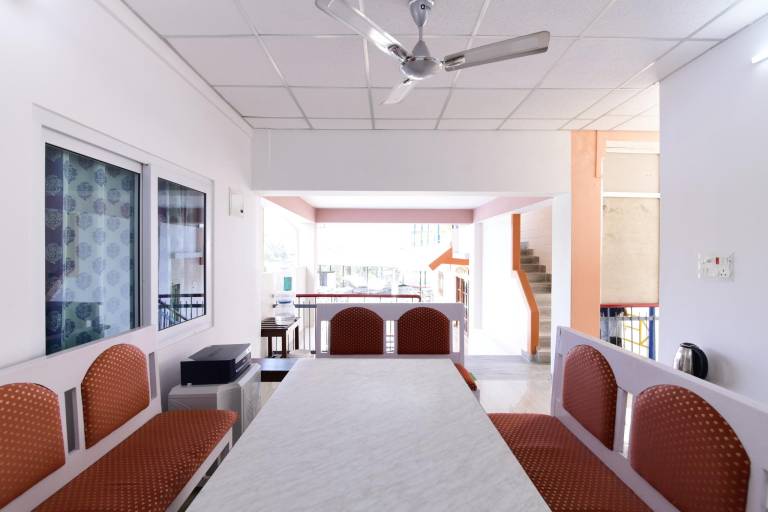 Family-oriented serviced apartment with yard & terrace | Suitable for remote work | Pets are welcome — photo 5