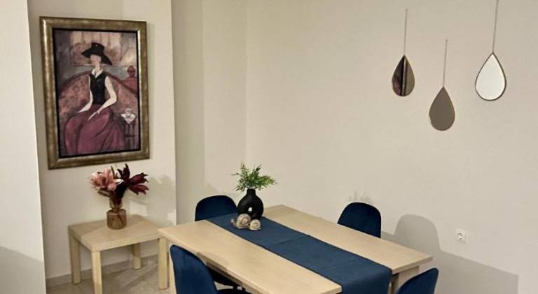 Apartment with patio — photo 4