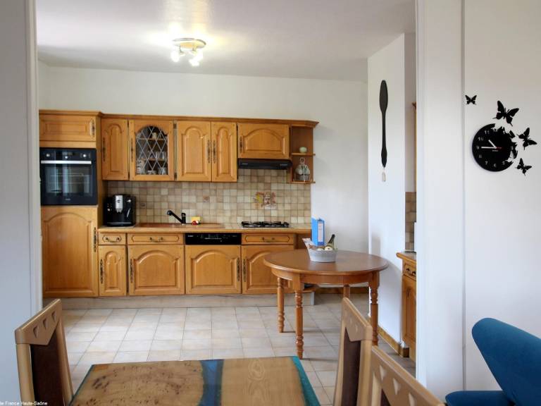 Renovated 3-bedroom apartment in Luxeuil-les-Bains — photo 3