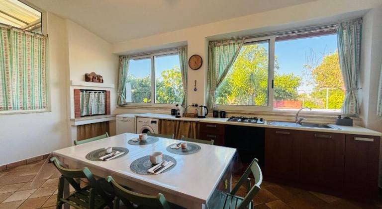 Villa with 3 rooms for 7 persons — photo 4