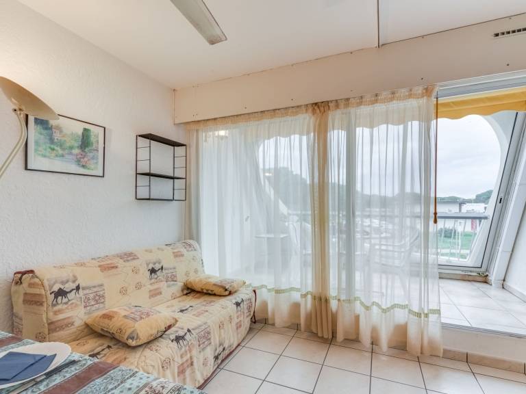 Rental apartment with patio & pool | Beach nearby | Pets allowed — photo 2