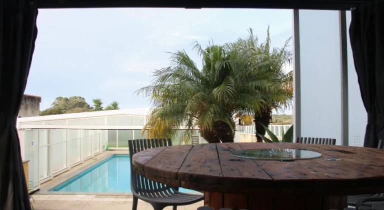 Villa with yard & private pool in Braga
