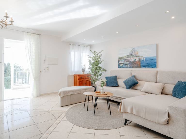 House with private pool, BBQ & patio | Sea view — photo 2