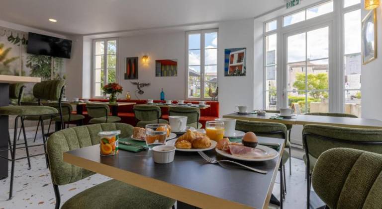 Logis Hotel Le Richelieu - Royan Atlantique — photo 2