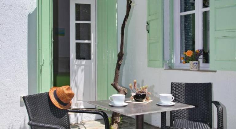 House with 1 room for 3 persons in Skopelos