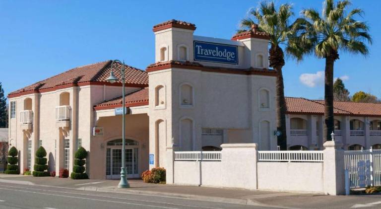 Travelodge by Wyndham Redding CA — photo 5