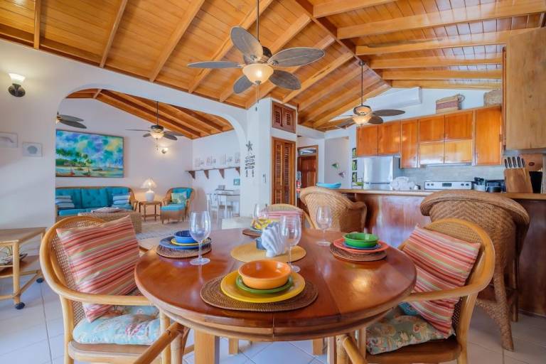 Coral Bay Villas — photo 4