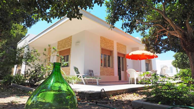 Ferienhaus in Torre Suda, Racale f&uuml;r max. 9 Personen