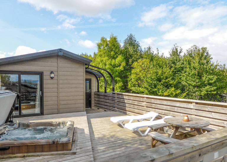Roe Deer Lodge
