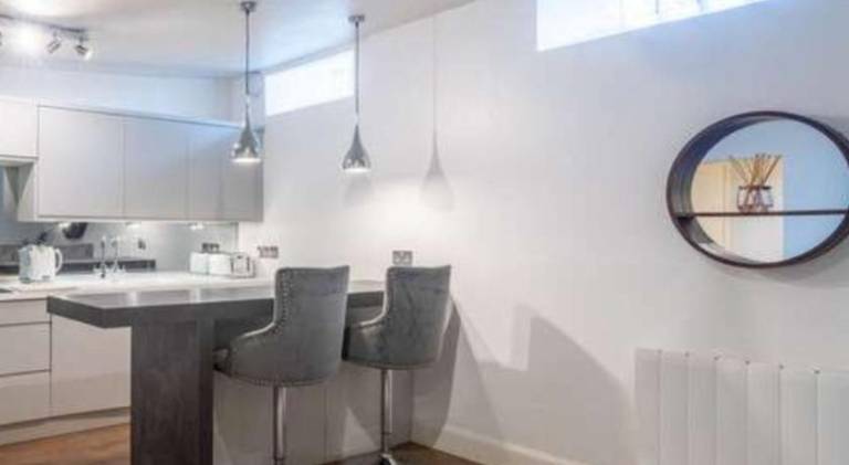 Apartment | Close to Edinburgh Castle — photo 4
