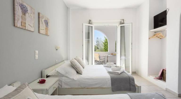 Children-friendly pleasant holiday apartment with patio, barbeque & yard | Dogs allowed — photo 2