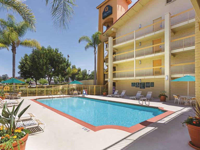 La Quinta Inn by Wyndham San Diego Chula Vista — photo 2