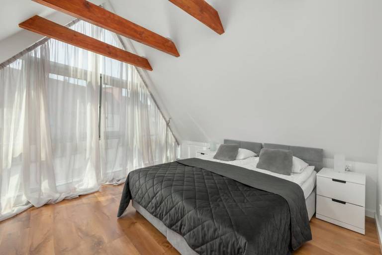 Family-oriented lovely apartment with fast internet | Pet-friendly — photo 2