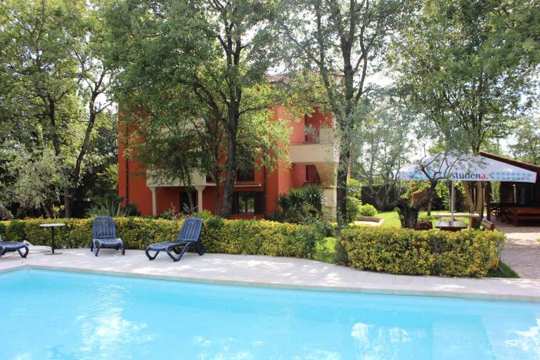Apartment with pool, garden & patio in Umag