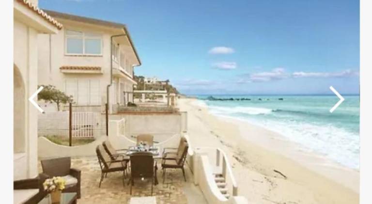 Apartment with 4 rooms for 8 persons in Ricadi