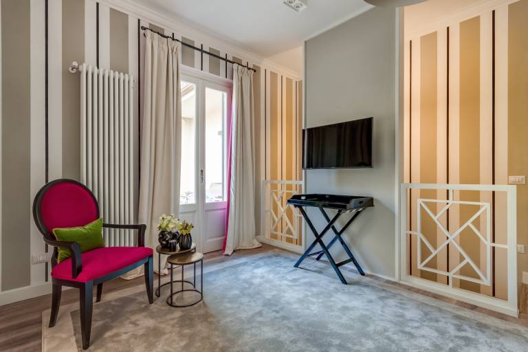 Fully equipped rental apartment with fast internet & patio | Close to Ponte Vecchio | Perfect for remote work | Pets are welcome — photo 4
