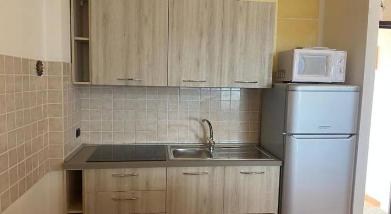Beautiful rental apartment with yard, barbeque & patio | Dogs allowed — photo 5