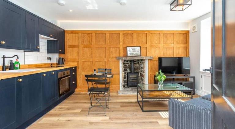 House with 1 room for 2 persons — photo 4