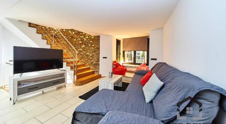 Villa with jacuzzi — photo 2