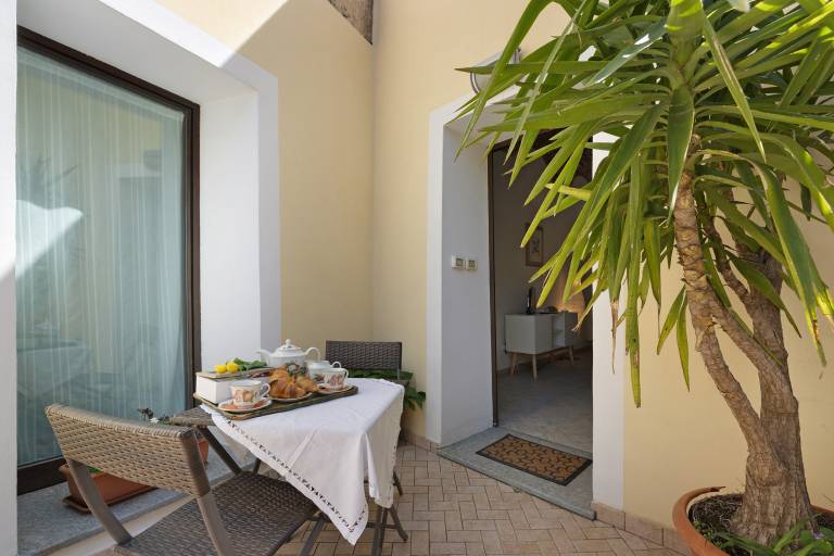 Apartment 'Ciliegio Agriturismo La Ferla' with Private Terrace and Air Conditioning — photo 3