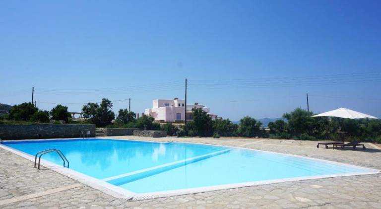 Charming villa with patio, garden & pool | Perfect for remote work | Pets allowed — photo 5