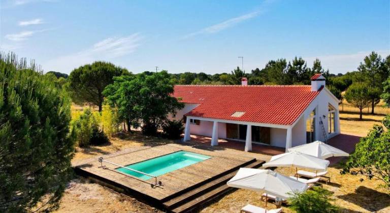 Fully equipped beautiful house with private pool, barbecue & yard | Pets allowed in Grandola