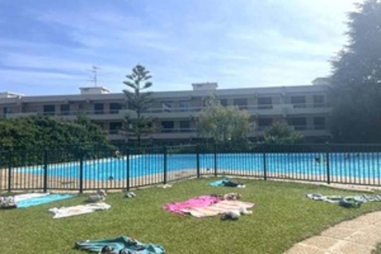 Apartment in complex with pool and tennis court in Thiers