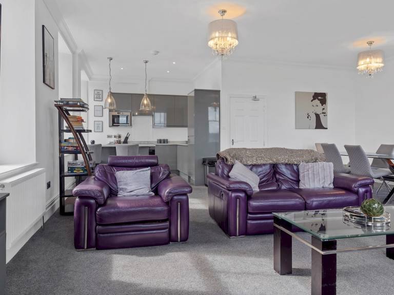 Fully equipped ample rental apartment with yard | Pets are welcome — photo 5