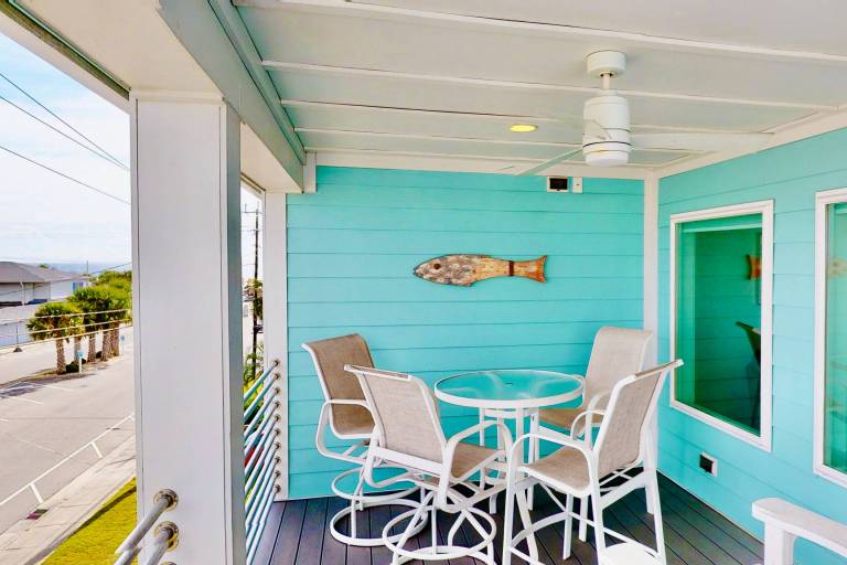 Condo with barbeque | City view — photo 2