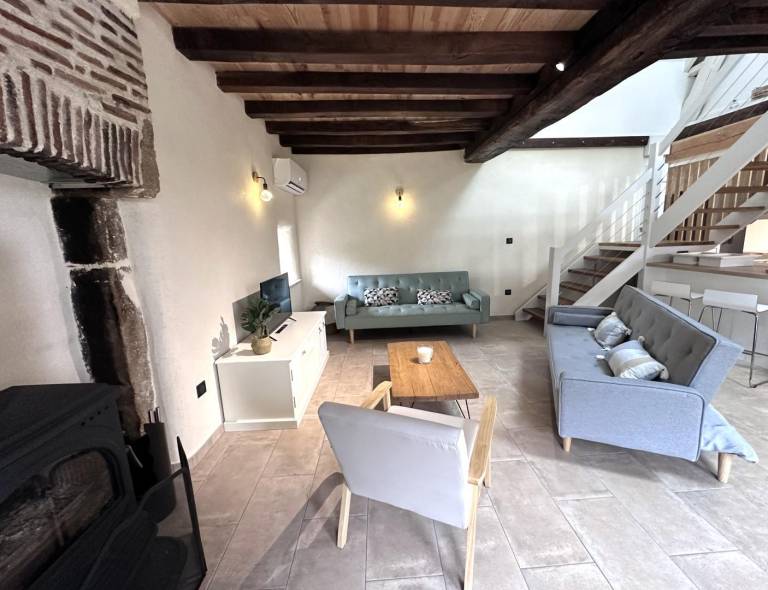 Gite with patio, barbeque & garden — photo 2