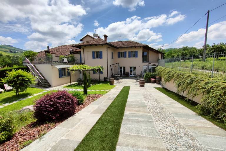 Privatzimmer Neive