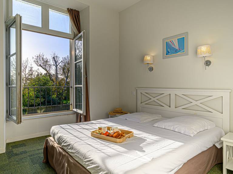 Beautiful holiday apartment with terrace, yard & pool | Dogs allowed — photo 4
