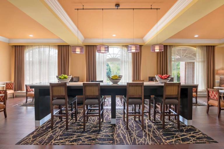 Hampton Inn & Suites Stamford — photo 3