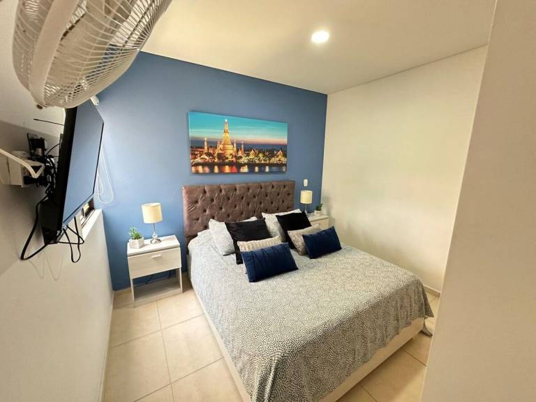 Lovely holiday apartment with barbeque, jacuzzi & pool | Pets allowed — photo 2