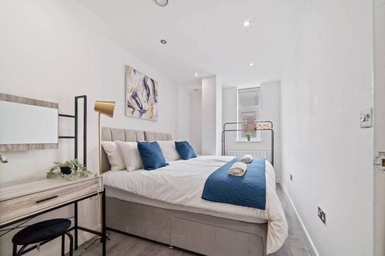 Condo  Leicester