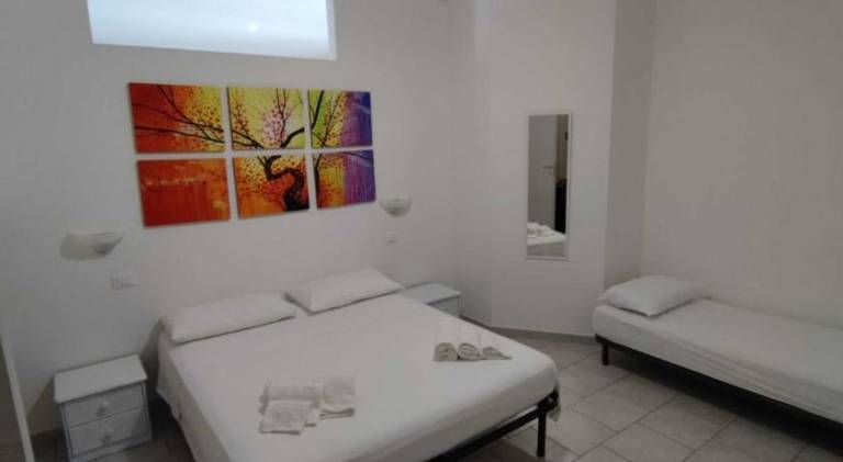Rental apartment with 3 rooms for 11 persons in Castro