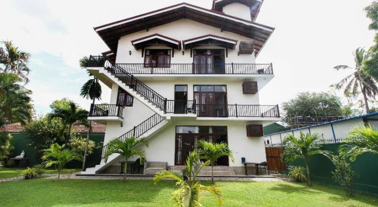 OYO 467 Lioni Holidays Villa — photo 4