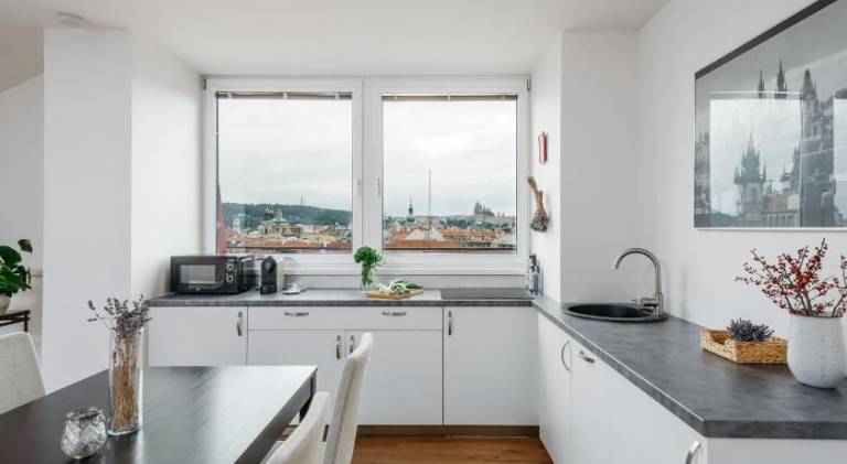 MIA Cozy Apartment with Stunning Views, Parking & AC by EasyBNB Premium — photo 5