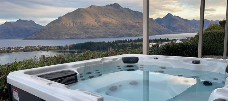 House  Queenstown