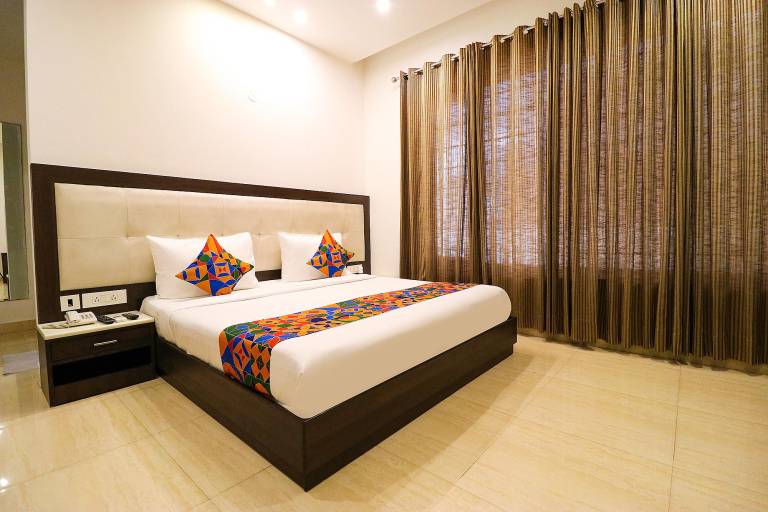 FabHotel Oyster Villa in Gurugram